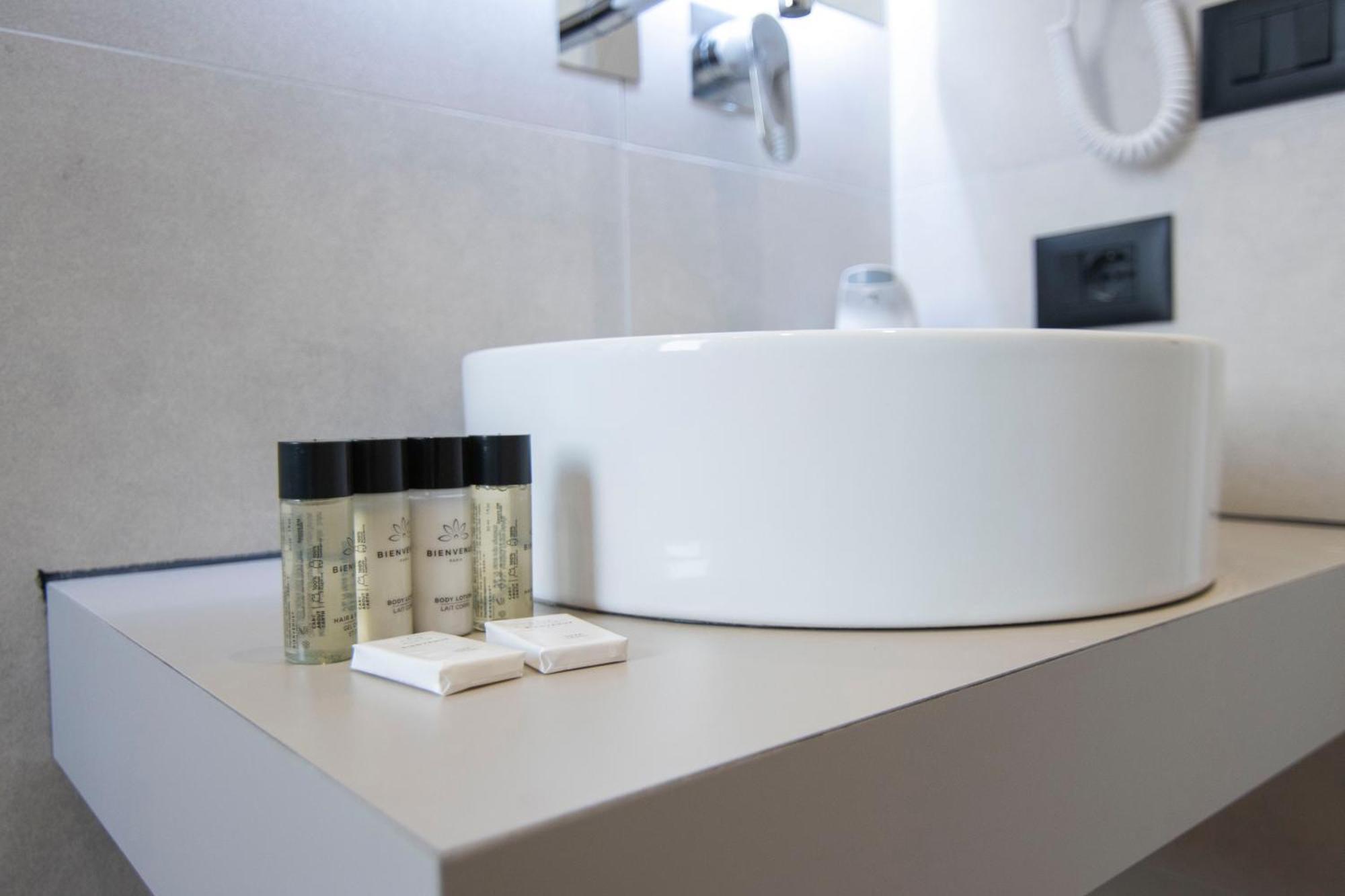 טיראנה Mina Luxury Rooms מראה חיצוני תמונה