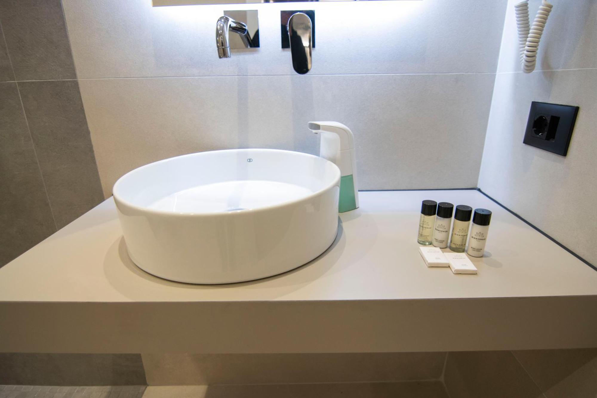 טיראנה Mina Luxury Rooms מראה חיצוני תמונה